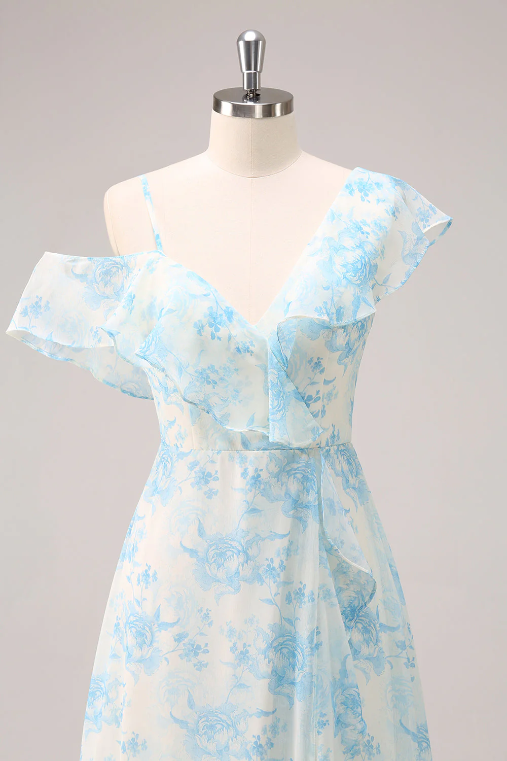 Blanco con Floral Azul Vestido de dama de Honor en Gasa Linea A y Cuello V - Imagen 4